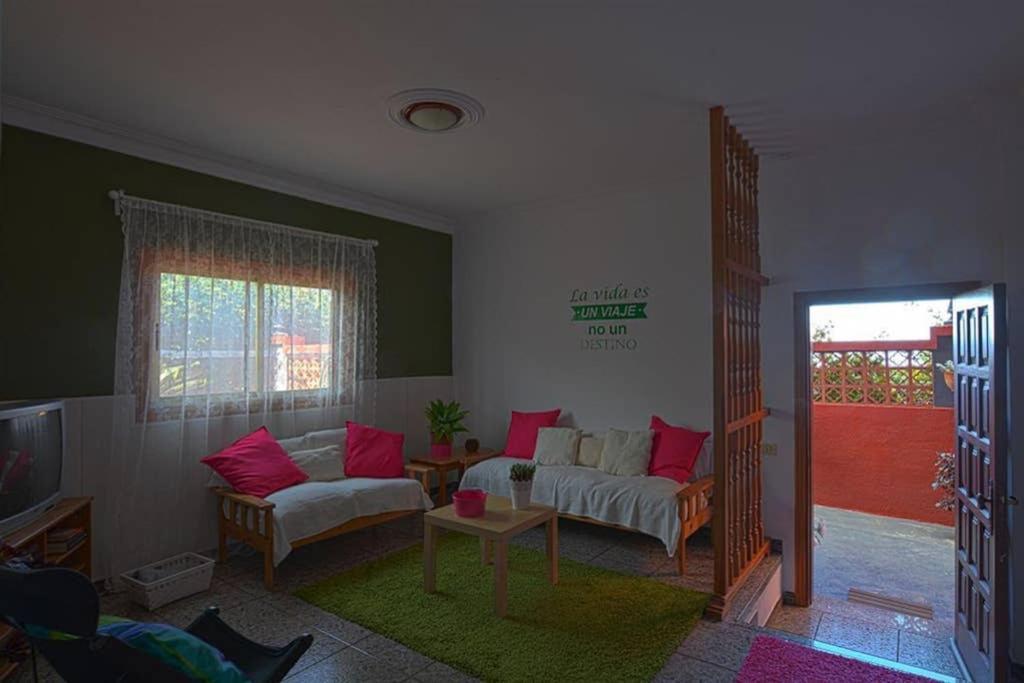 La Casa Del Huerto Appartement Los Baldios Buitenkant foto